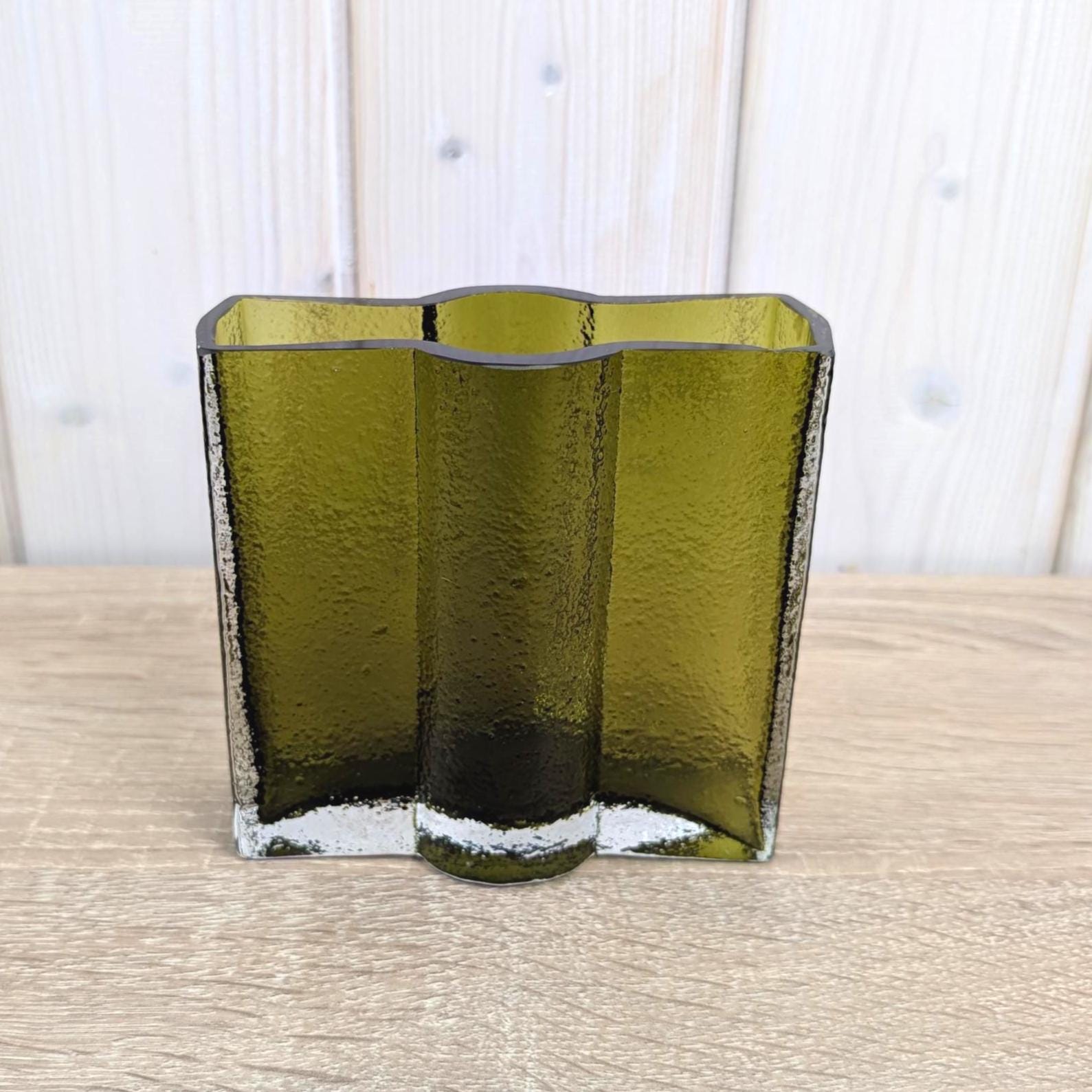 Vintage Nanny Still Riihimäki Olive Green Glass Vase, Finnish Art Glass, 1960s