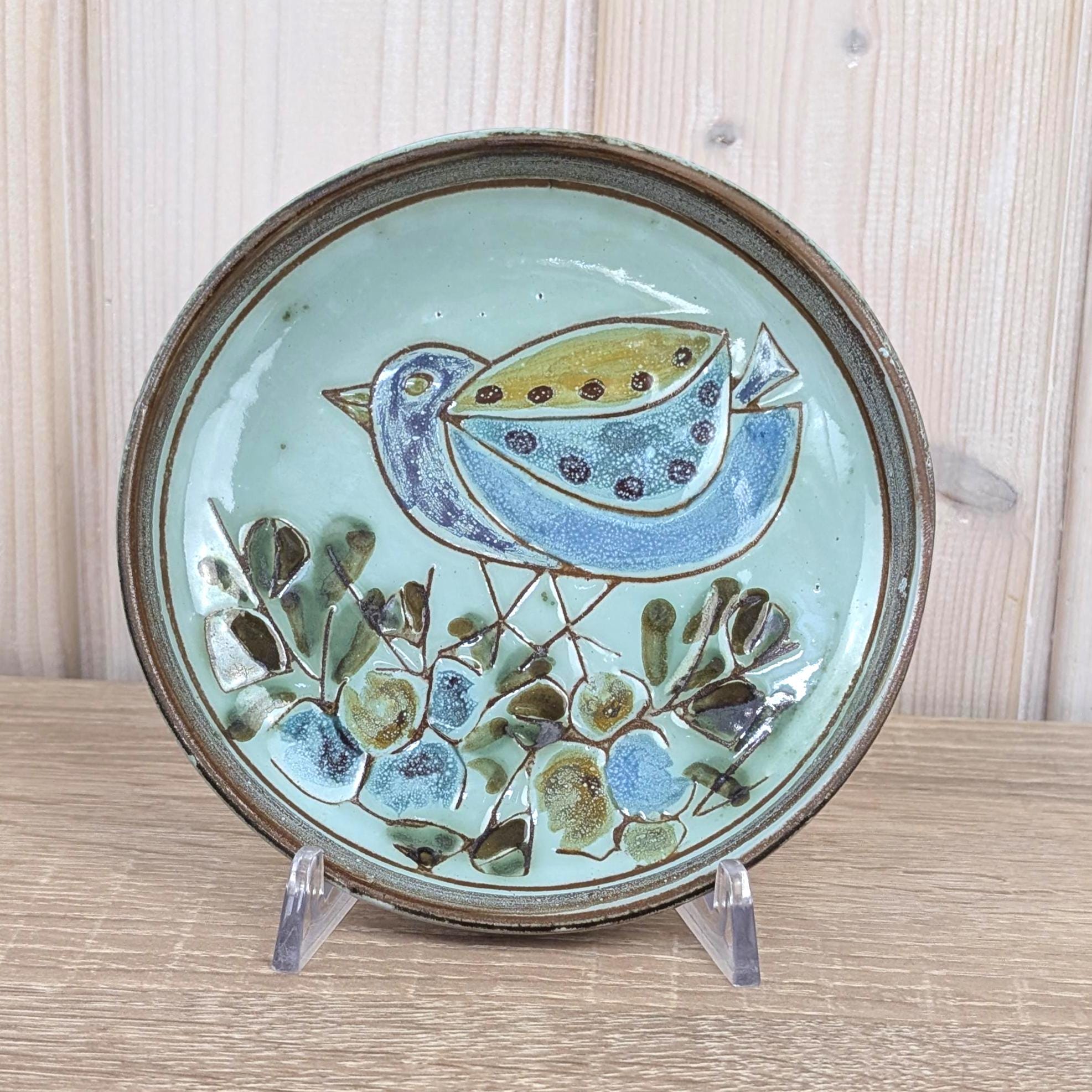 José Serigado Portugal Ceramic Bird Dish, Vintage 1970s Hand-Painted Signed Studio Pottery Alcobaca, Ring Dish Trinket Bowl Wall Decor