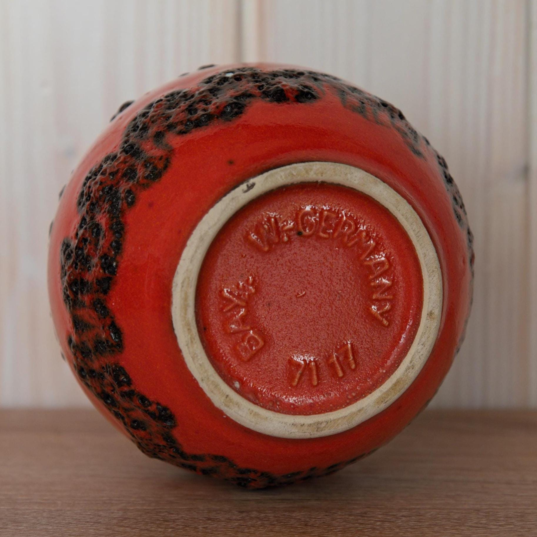Vintage Bay Keramik Lava Vase 71-17, Red & Black West German Pottery