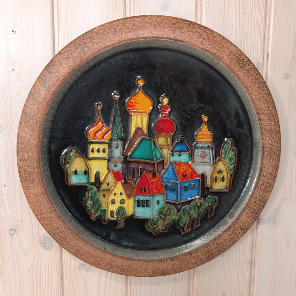 Colorful Majolica Wall Plate Moscow Cityscape, West German Style, Possibly Karlsruhe 1960s Numbered 7661