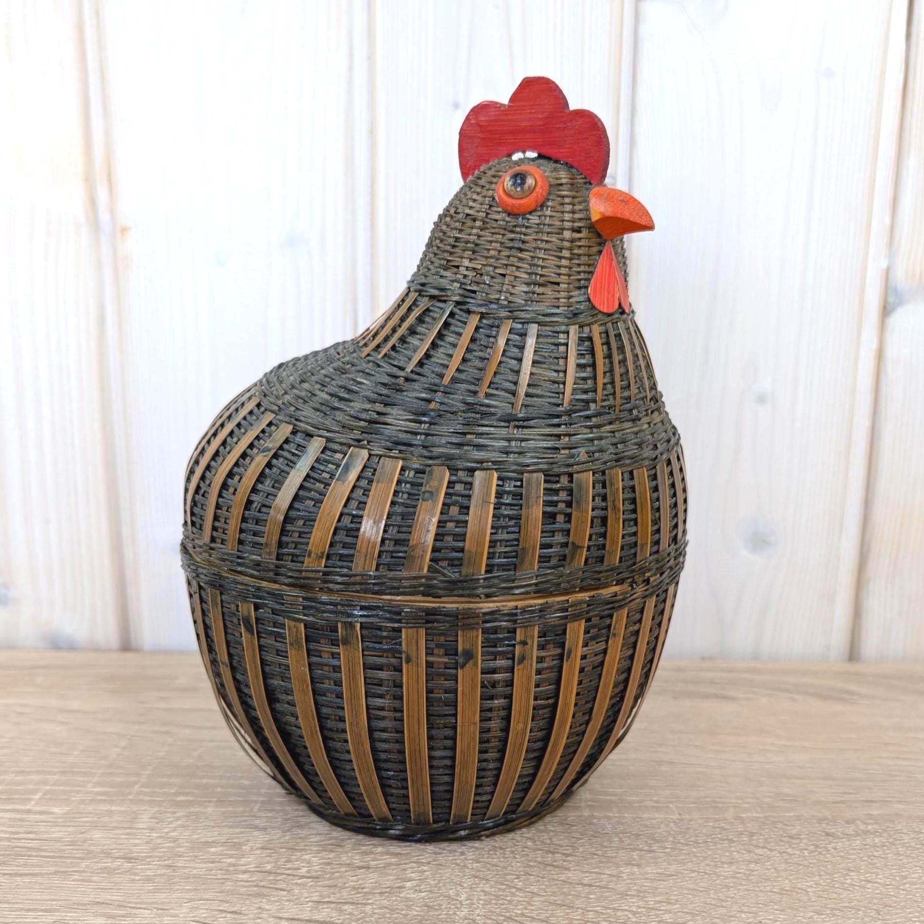 Wicker Bamboo Hen Basket with Lid, Chicken Storage Basket, Red Wood Comb, Glass Eye, Farmhouse Decor, 1970s
