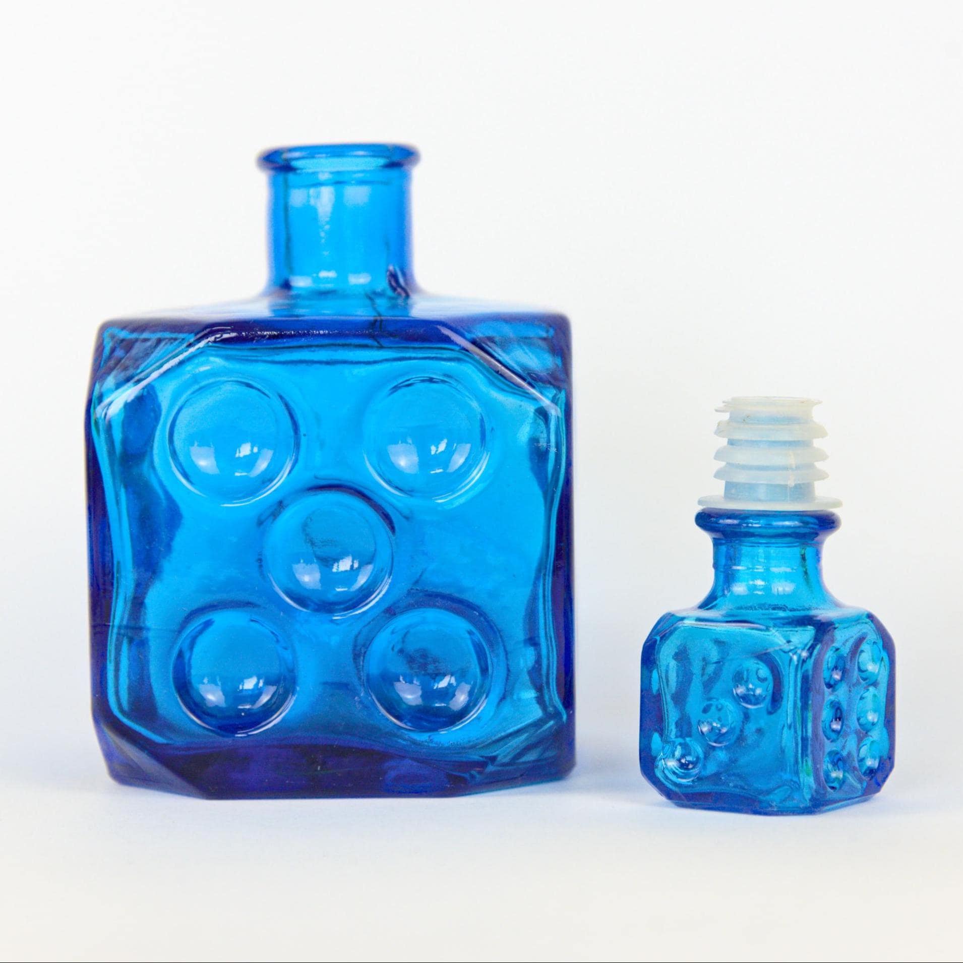 Empoli Italian Blue Glass Decanter, Cube Form, Bubble Relief, Dice Stopper, 1960s Mid-Century Art Glass Italy