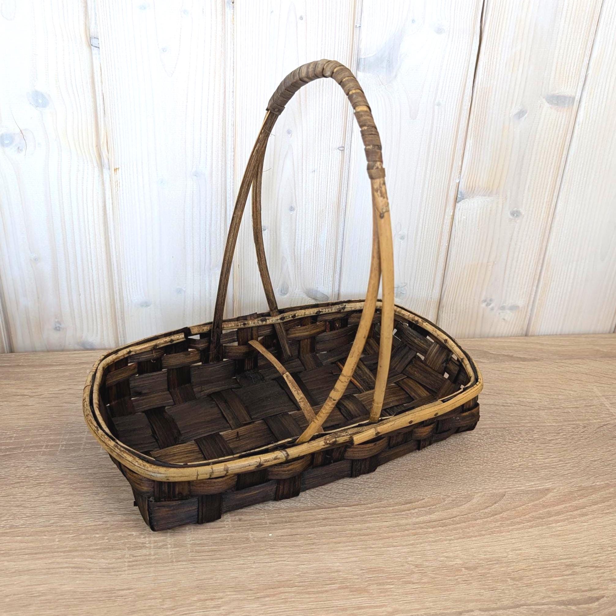 Empoli Green Glass Decanter Set with Stoppers and Wicker Basket Carrier, Italy 1960s