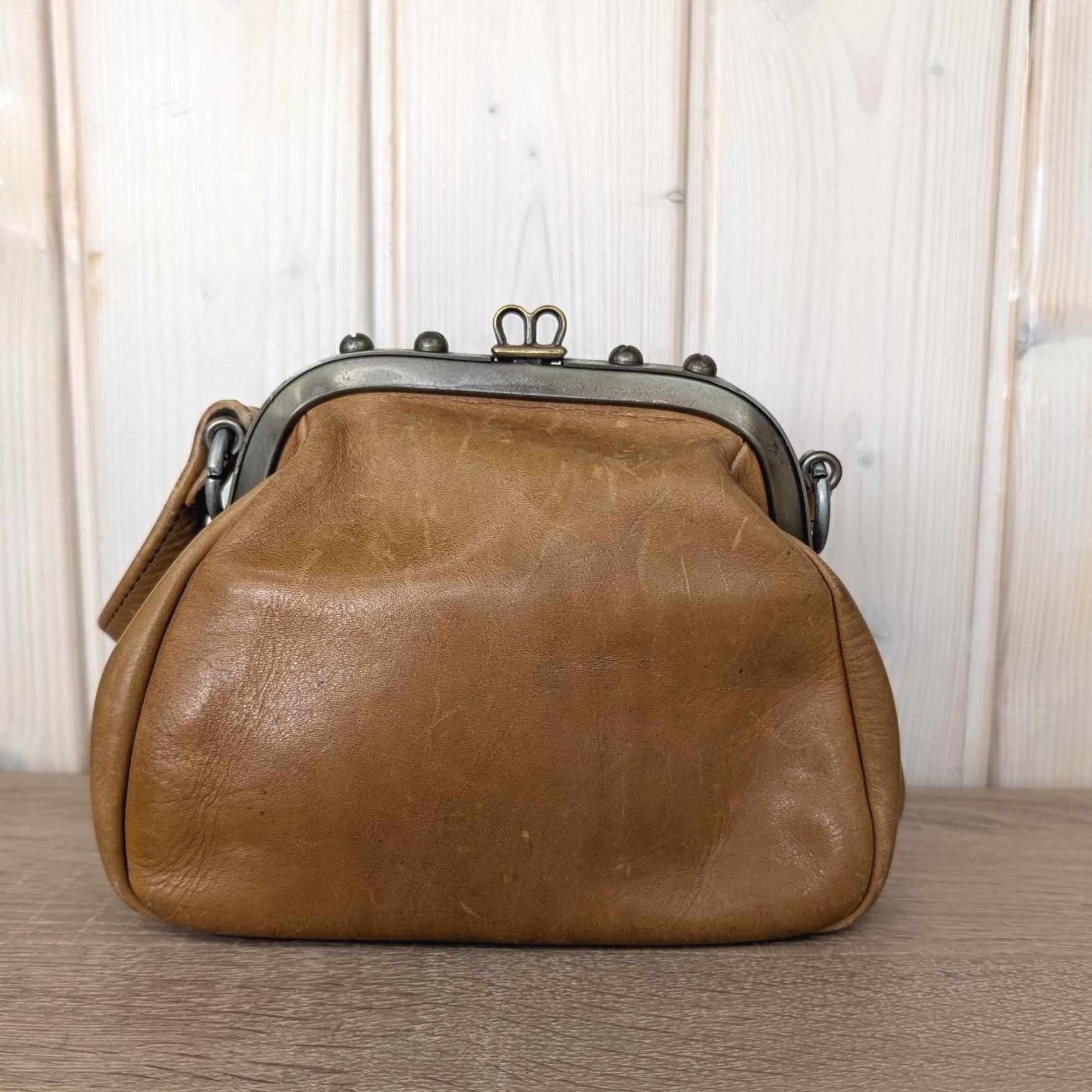 Vintage Norwegian Leather Kiss Lock Shoulder Bag, Caramel Brown Crossbody, 1970s Genuine Leather