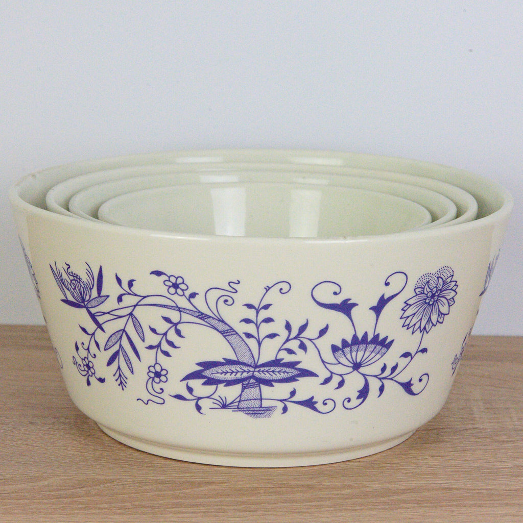 Ditmar Urbach Blue Onion Nesting Bowls Set of 4 Czechoslovakia Mid Century Ceramic