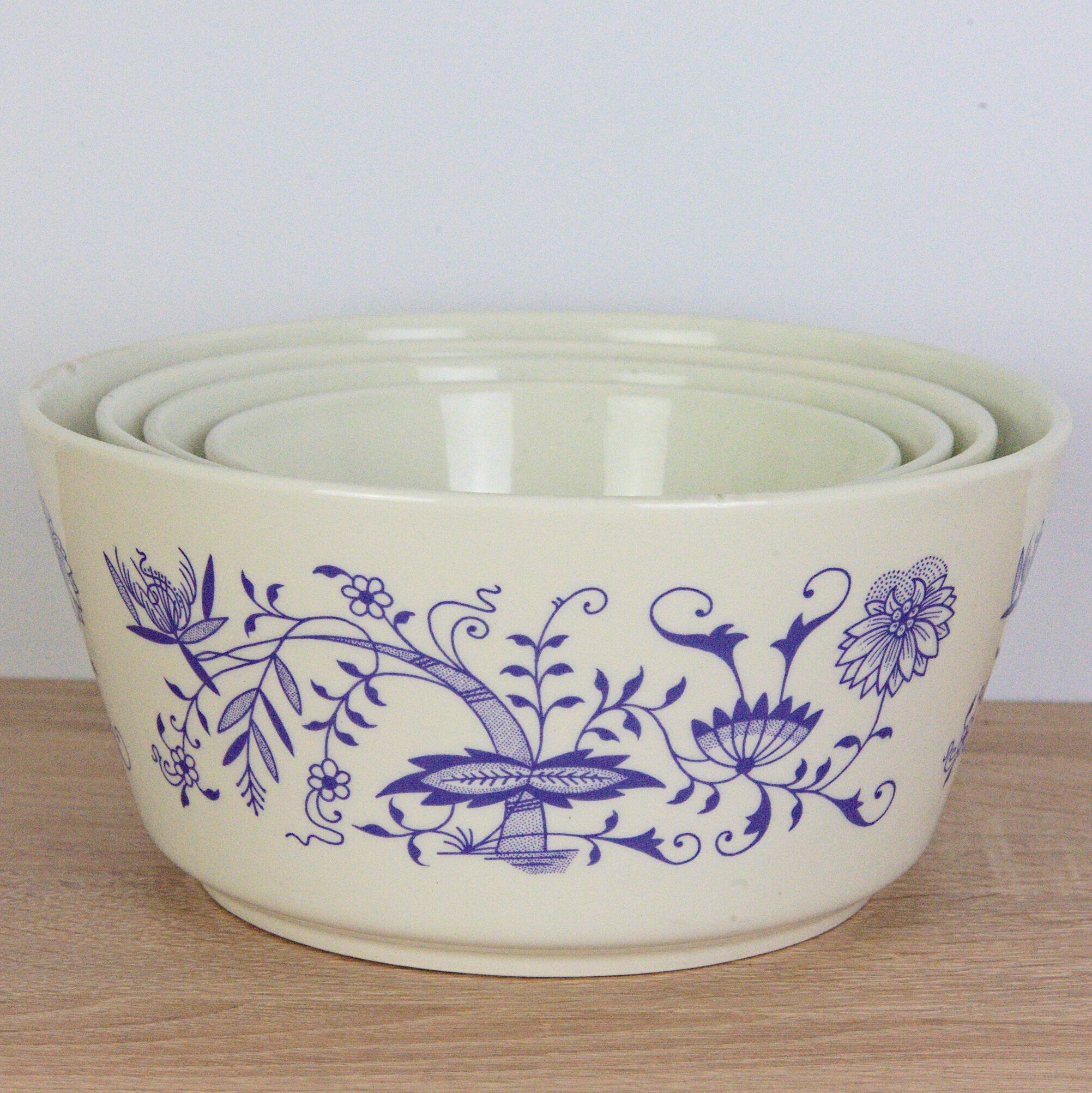 Ditmar Urbach Blue Onion Nesting Bowls Set of 4 Czechoslovakia Mid Century Ceramic