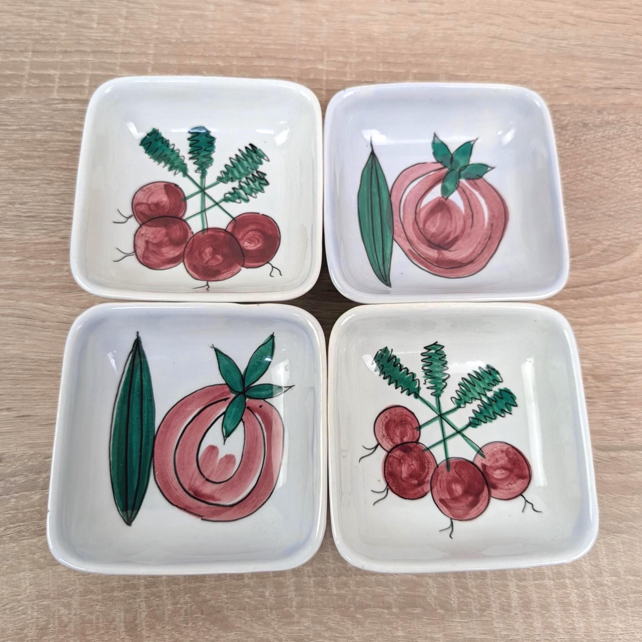 Schramberg SMF Dec 1180 Ceramic Snack Bowl Set with Metal Tray, Vintage 1950s West German Hand-Painted Pottery, Radish Veggie Motif