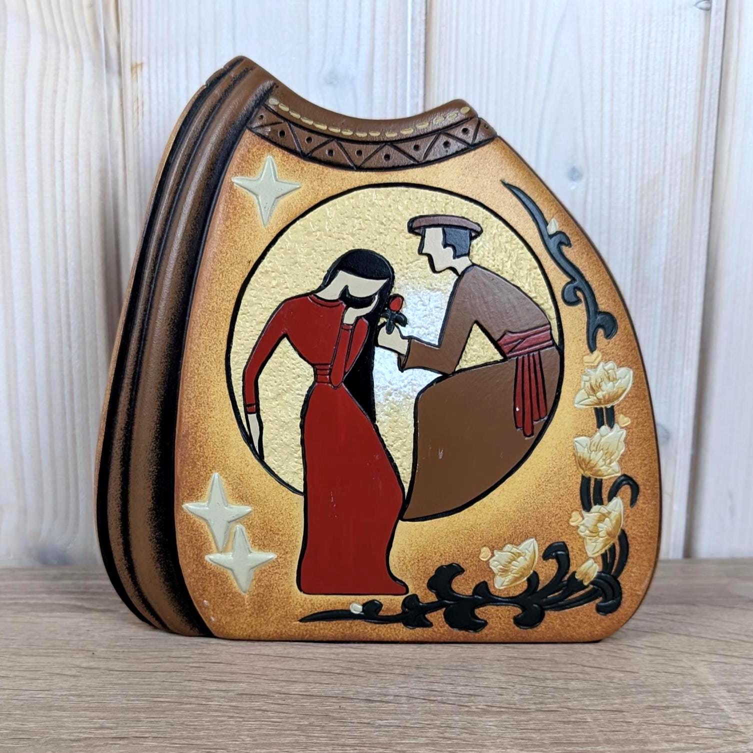 Romantic Chinese Couple Vase, Da Jing Pottery, Vintage Ceramic Decor, '80s