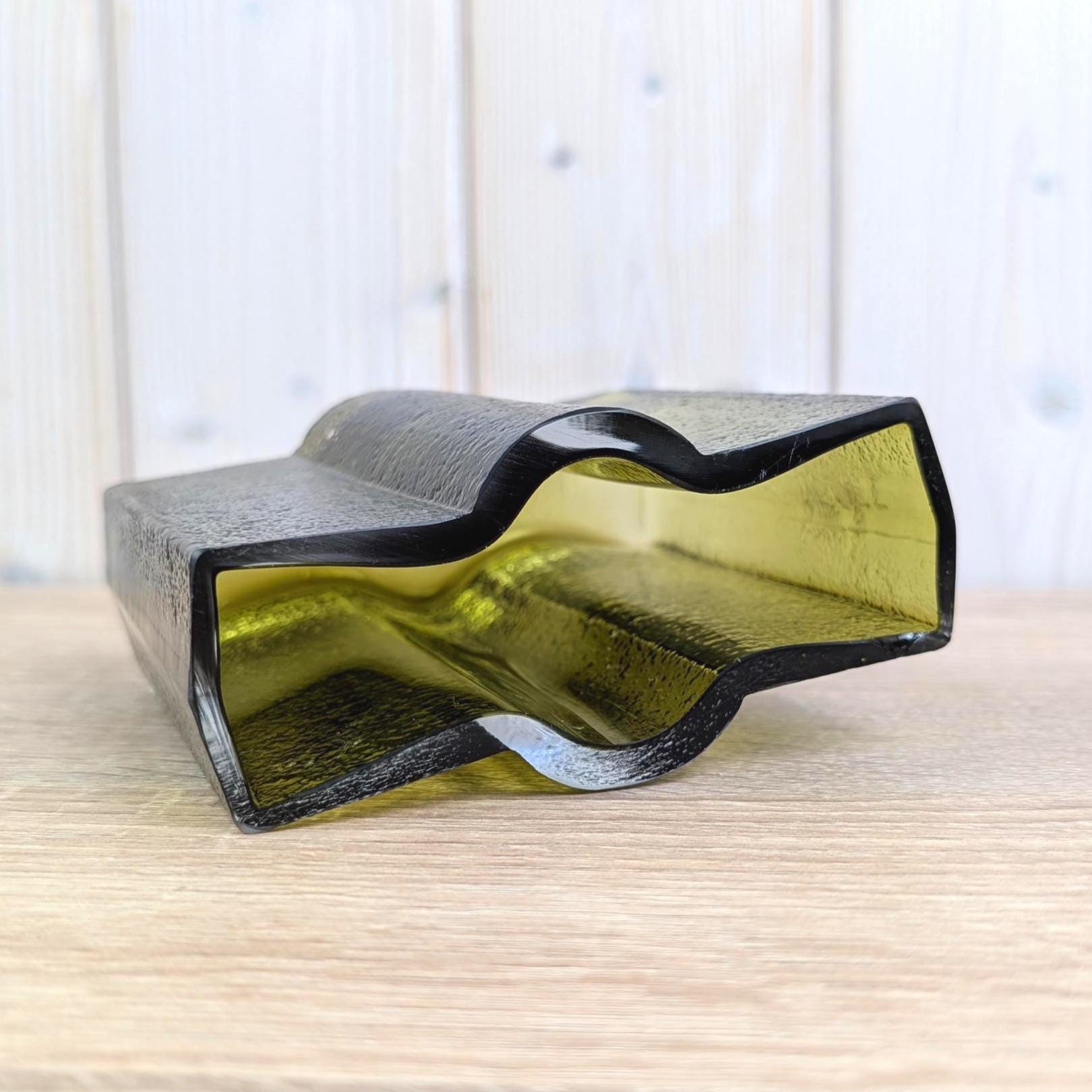 Vintage Nanny Still Riihimäki Olive Green Glass Vase, Finnish Art Glass, 1960s