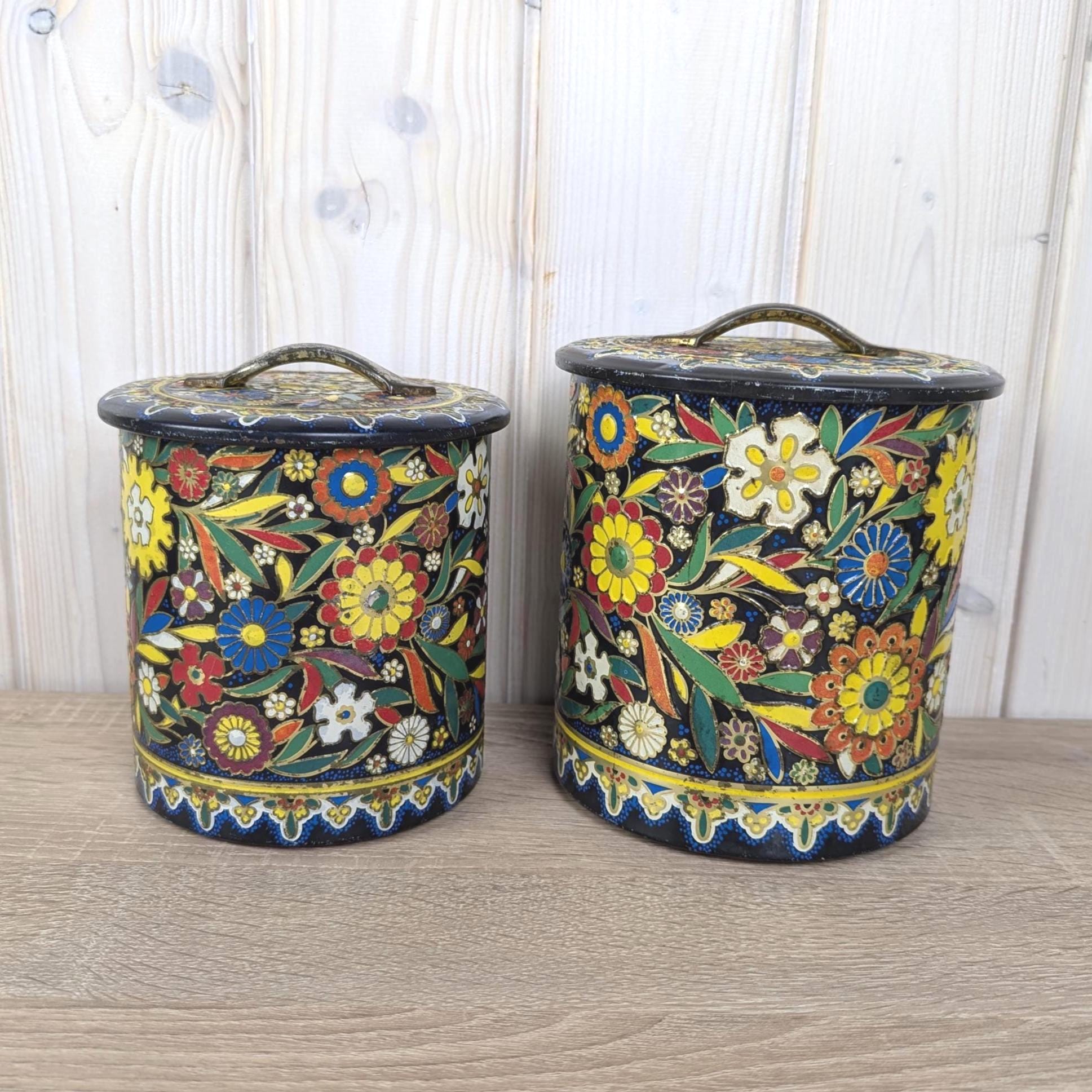 Colorful Embossed Dutch Tin Set, Thomassen and Drijver Deventer, Vintage Holland Storage, 1950s
