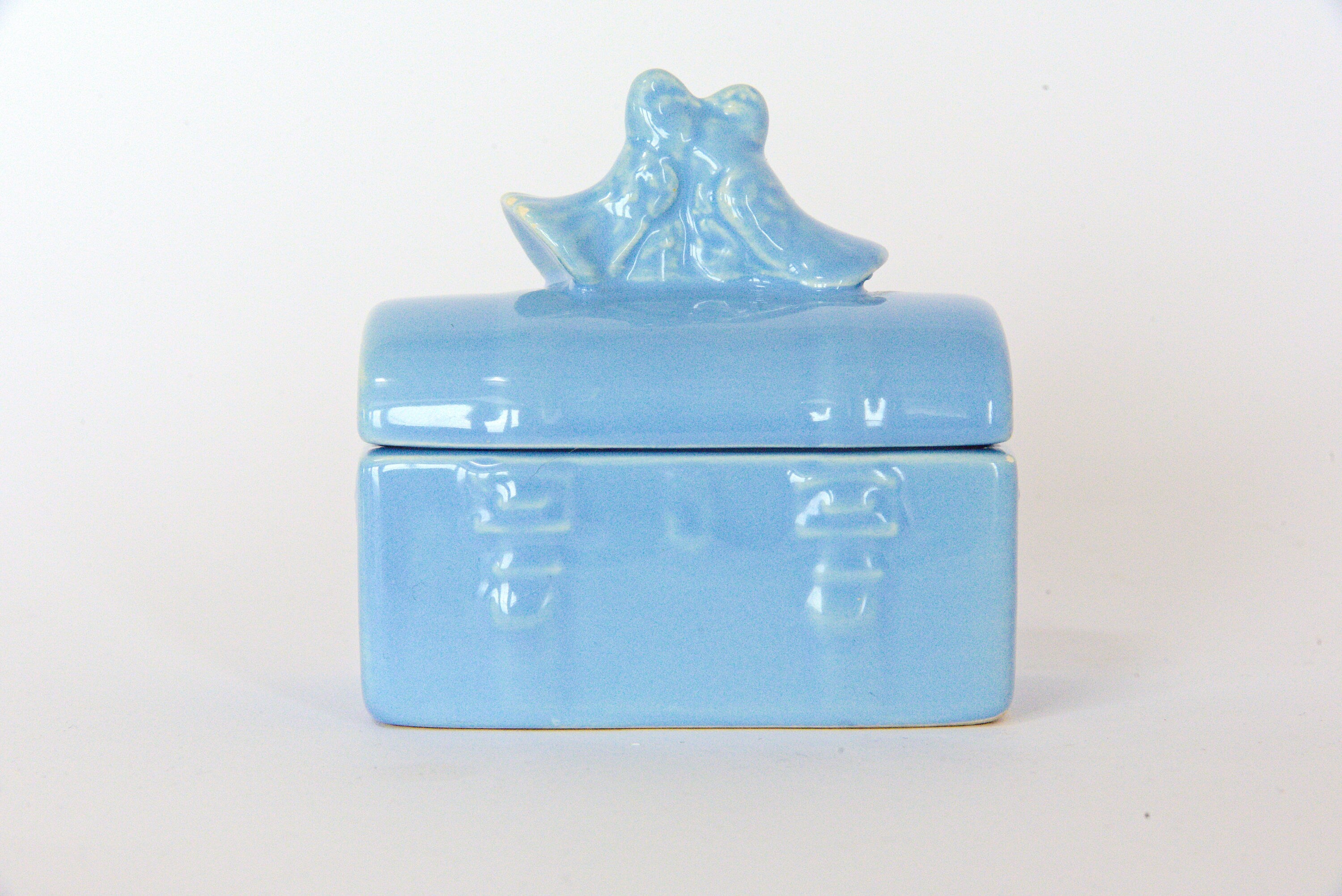 Trinket Box - Jasba 4887 3- Ceramic- Vintage Blue with doves/lovebirds