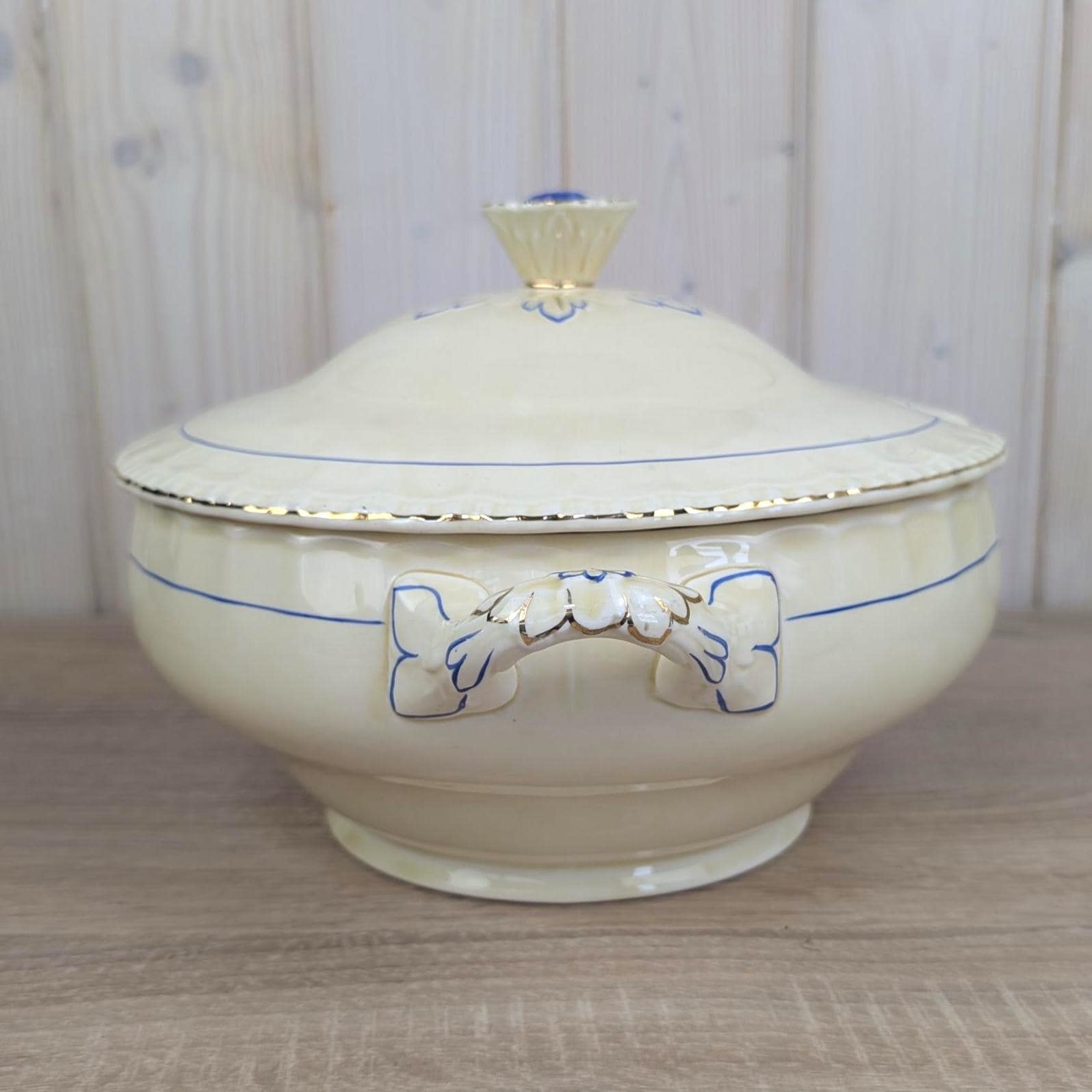 Grindley England Soup Tureen, Cream Earthenware, Blue Floral and Gold Trim, Staffordshire, circa 19361954