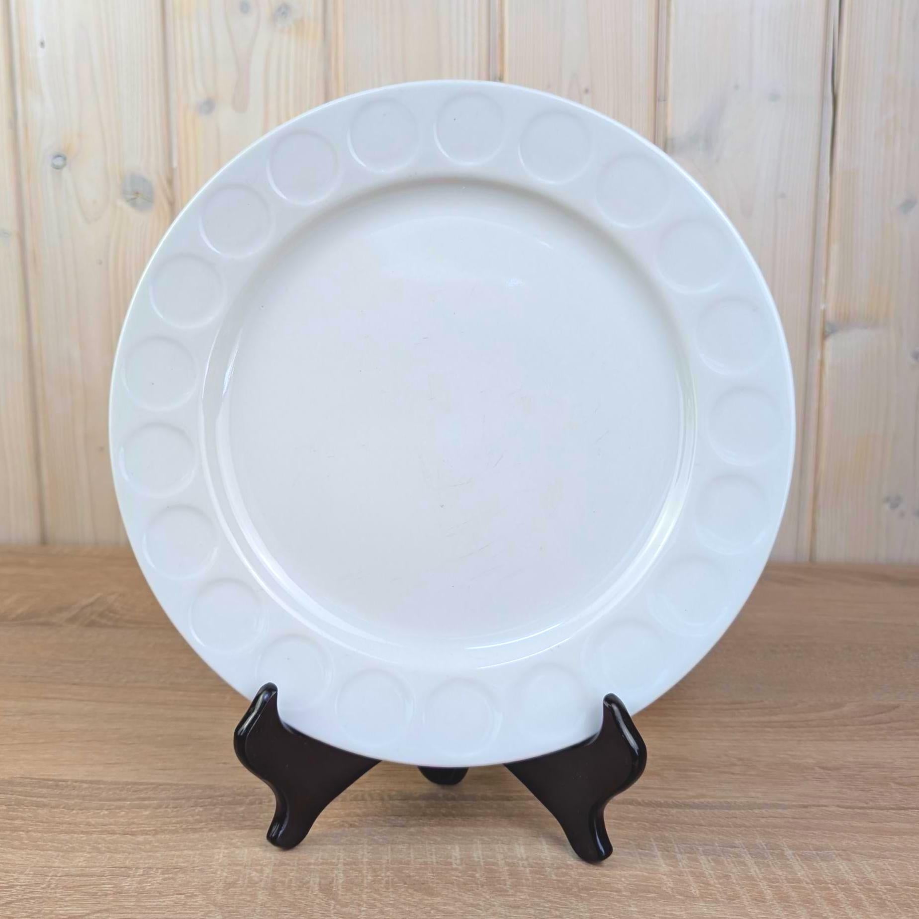 Dinner Plates set of 7, Kahla Duett , white porcelain, circle relief rim, GDR East Germany, 1960s 1970s