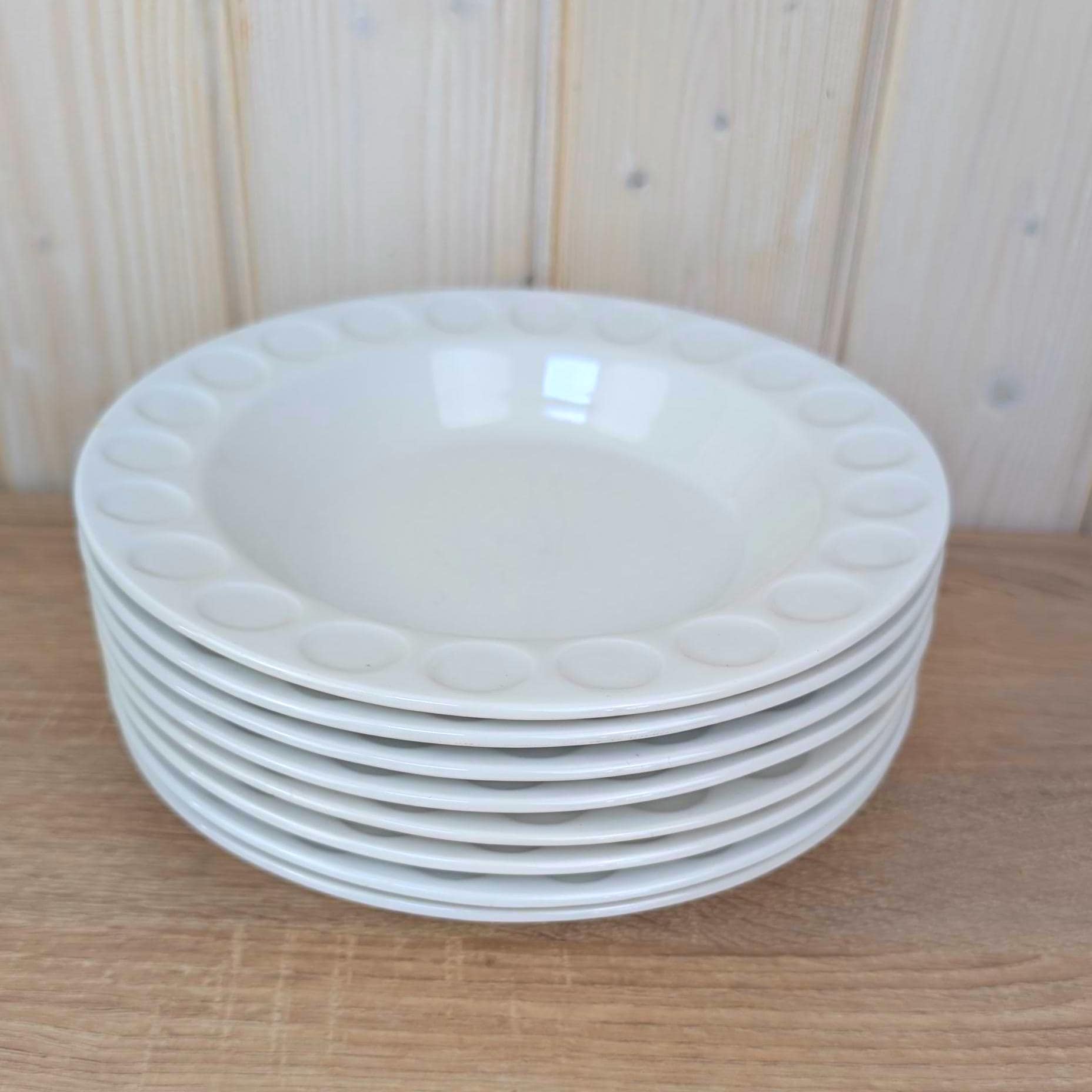 Soup or Pasta Plates Set of 8, Kahla Duett, white porcelain, circle relief rim, GDR East Germany, 1960s 1970s