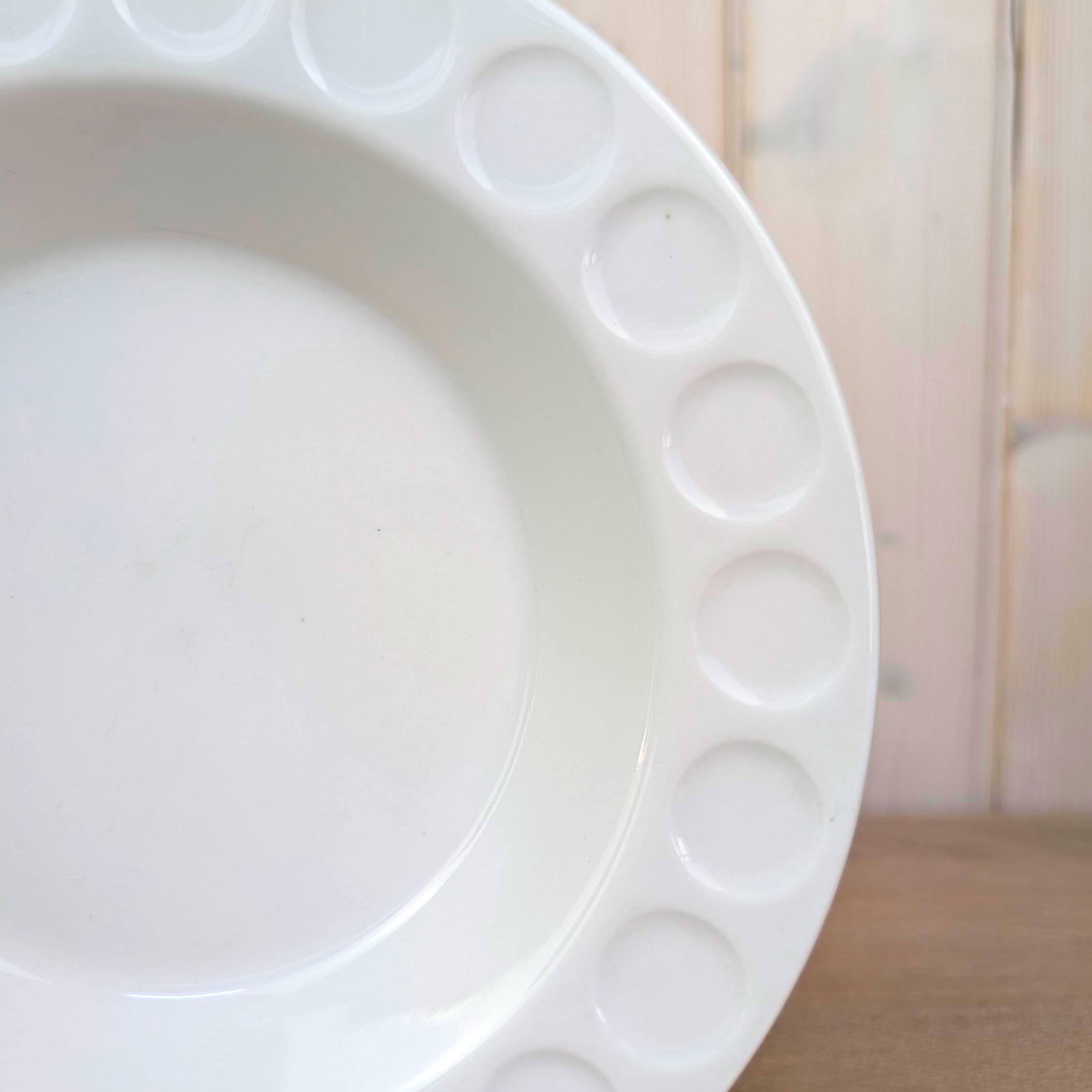 Soup or Pasta Plates Set of 8, Kahla Duett, white porcelain, circle relief rim, GDR East Germany, 1960s 1970s