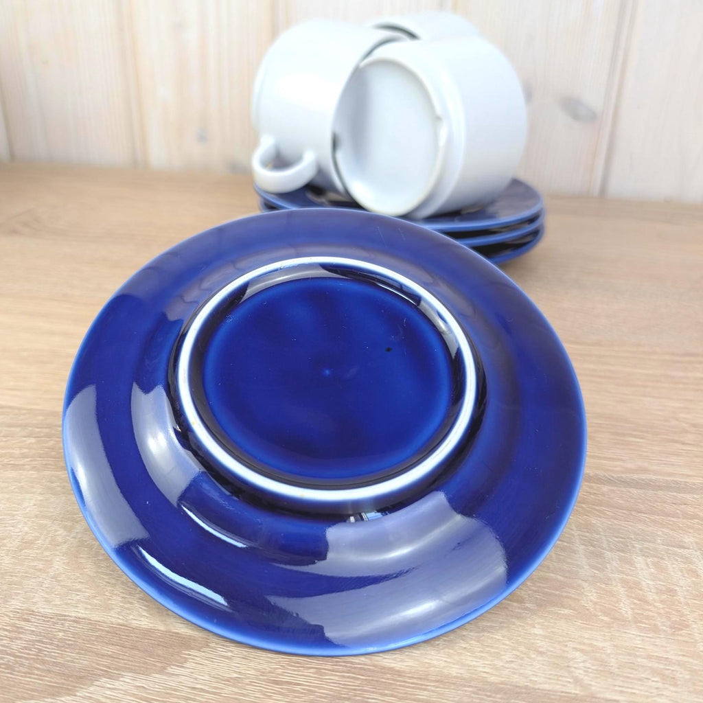 Cup and Saucer Set of 4, Kahla Duett, white cup cobalt blue saucer, GDR East Germany, 1960s 1970s