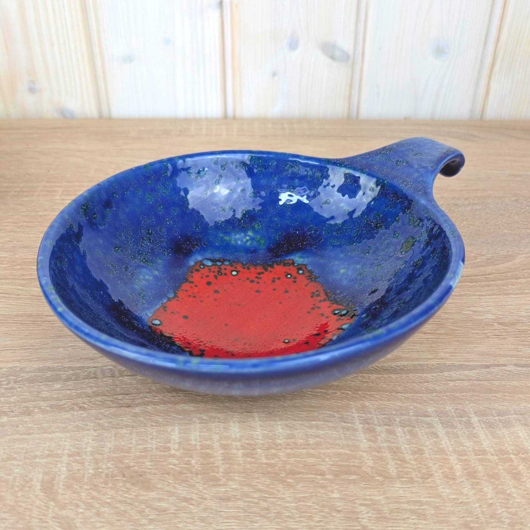 Dümler Breiden 206/18 Fat Lava Bowl with Handle, Cobalt Blue Red Glaze, West Germany, 1970s