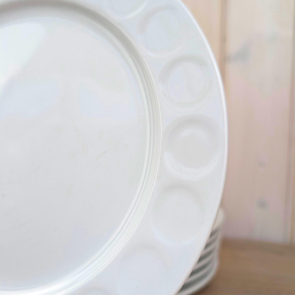 Dinner Plates set of 7, Kahla Duett , white porcelain, circle relief rim, GDR East Germany, 1960s 1970s