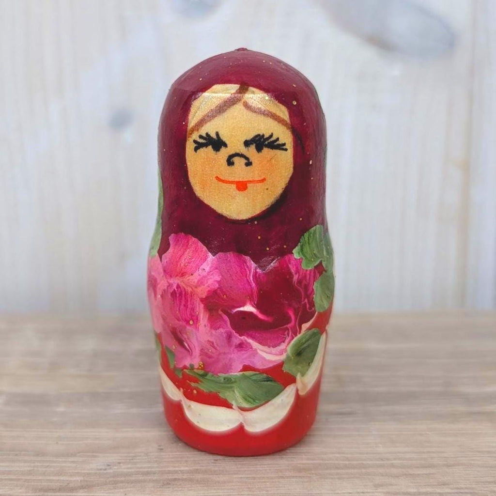 Matryoshka Nesting Dolls Set of 5, Hand Painted Wood, Russian Folk Art, Floral Red, 1980s