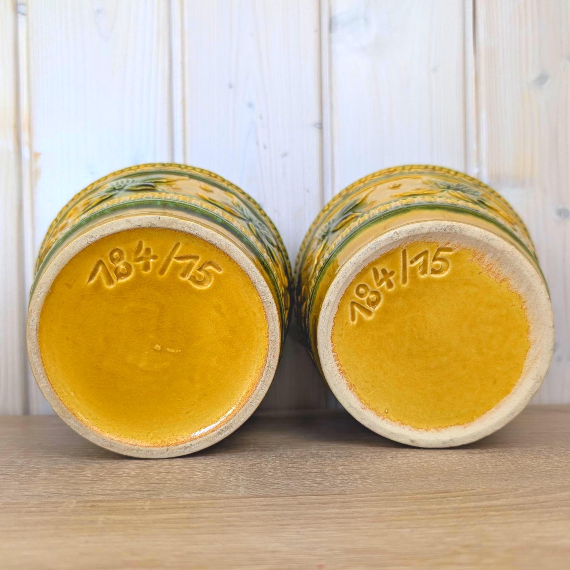 Fohr Keramik planters 184/15, set of 2, West Germany, mustard green, 1960s, flower pot pair