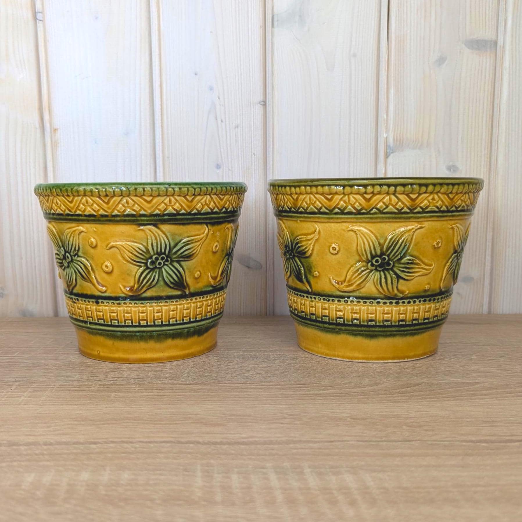 Fohr Keramik planters 184/15, set of 2, West Germany, mustard green, 1960s, flower pot pair